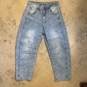 Women's Barrel Leg High Rise Light Blue Distressed Jeans NWOT